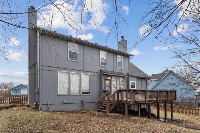 3208 SW 11th Street Circle, Blue Springs, MO 64015