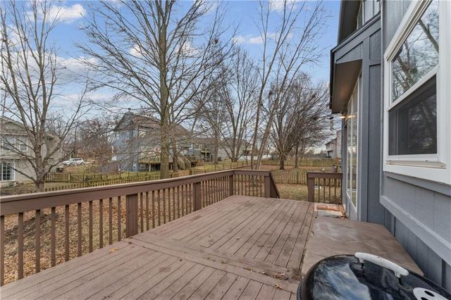 3208 SW 11th Street Circle, Blue Springs, MO 64015