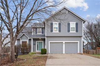 3208 SW 11th Street Circle, Blue Springs, MO 64015