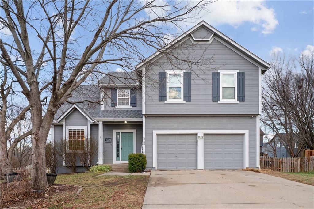 3208 SW 11th Street Circle, Blue Springs, MO 64015