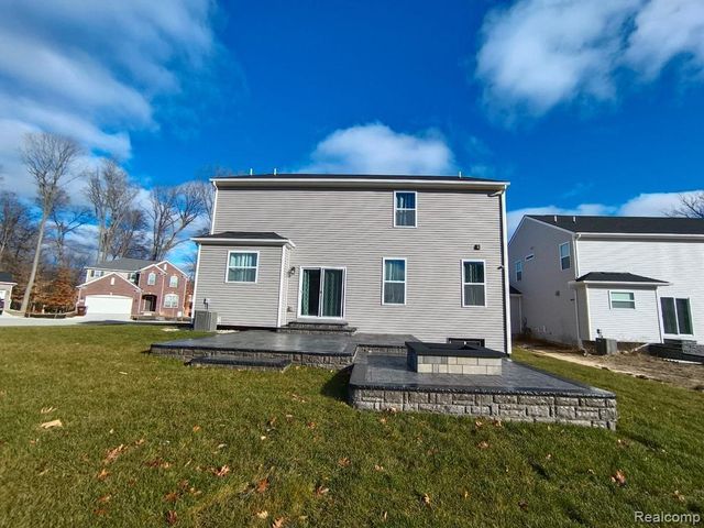 51949 Westend Drive, Shelby Twp, MI 48315