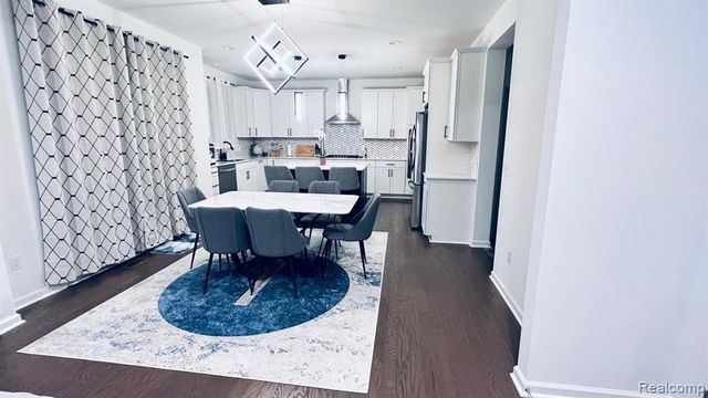 51949 Westend Drive, Shelby Twp, MI 48315