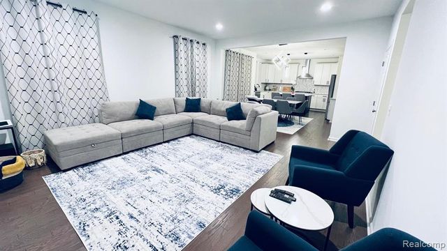 51949 Westend Drive, Shelby Twp, MI 48315