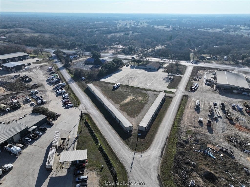 8877 Stewarts Meadow, College Station, TX 77845 — exterior