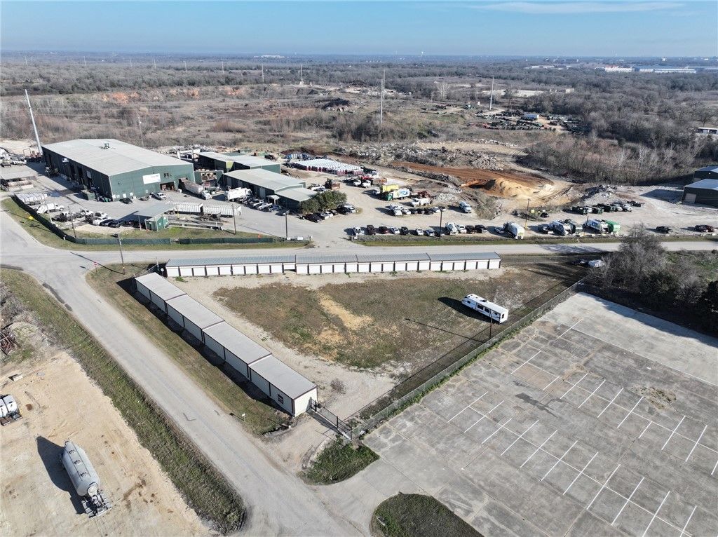 8877 Stewarts Meadow, College Station, TX 77845 — photo 2