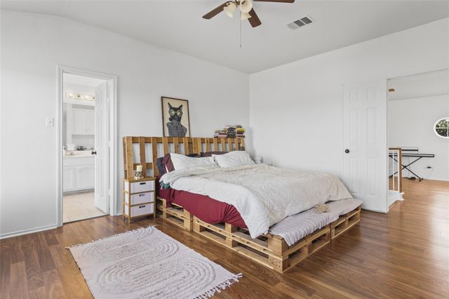 13524 Lyndon B Johnson ST, Manor, TX 78653