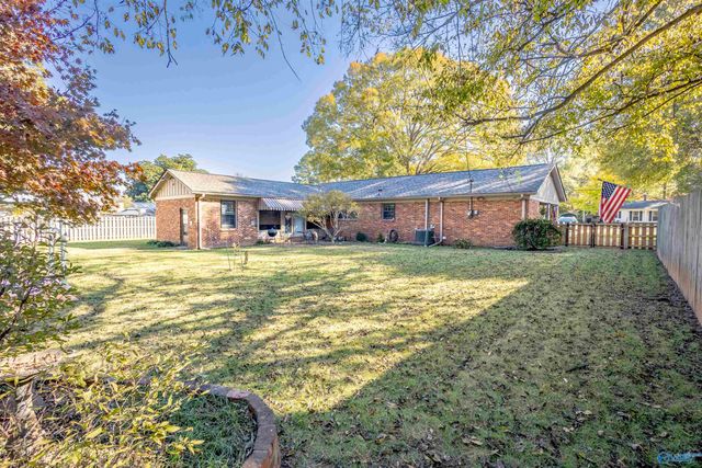 2216 Magnolia Street SE, Decatur, AL 35601