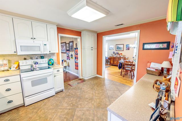 2216 Magnolia Street SE, Decatur, AL 35601