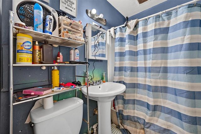 5376 N 38th STREET, Milwaukee, WI 53209