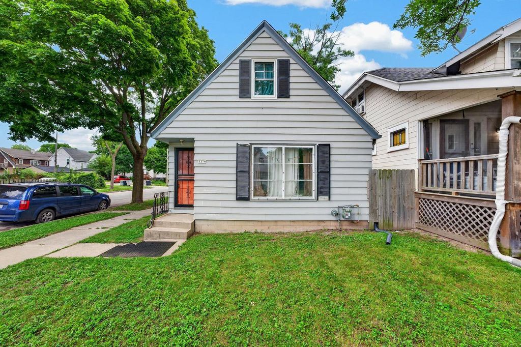 5376 N 38th STREET, Milwaukee, WI 53209