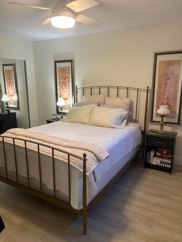 1001 Crystal Way A, Delray Beach, FL 33444