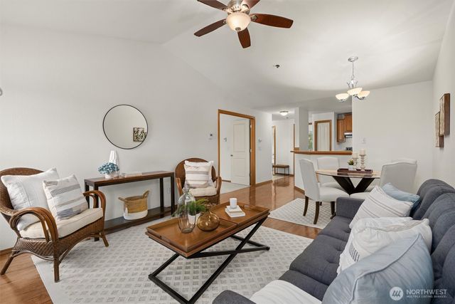 11527 Highway 99 #A303, Everett, WA 98204