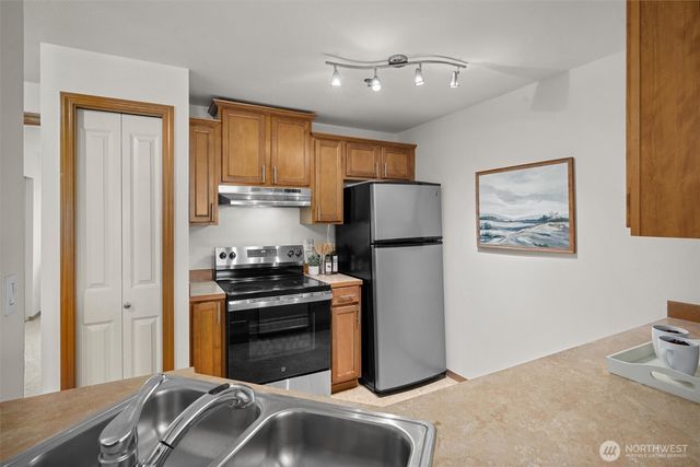 11527 Highway 99 #A303, Everett, WA 98204
