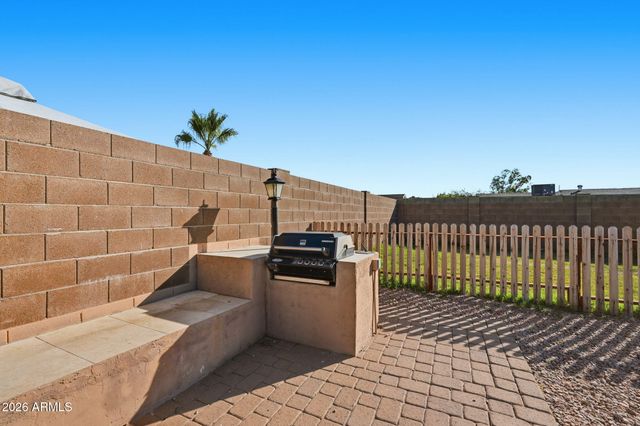 1461 N 63RD Place, Mesa, AZ 85205