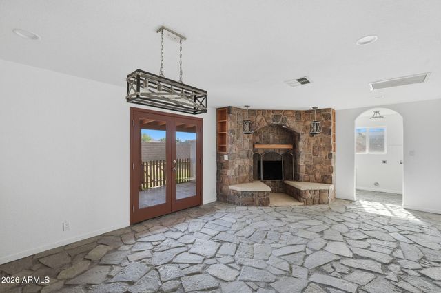 1461 N 63RD Place, Mesa, AZ 85205