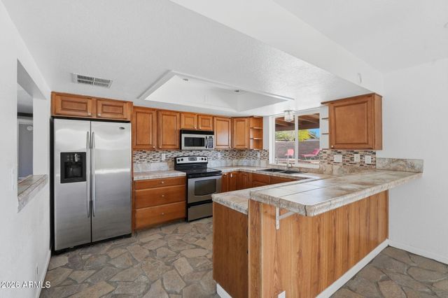 1461 N 63RD Place, Mesa, AZ 85205