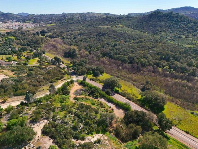 Betsworth Rd, Valley Center, CA 92082