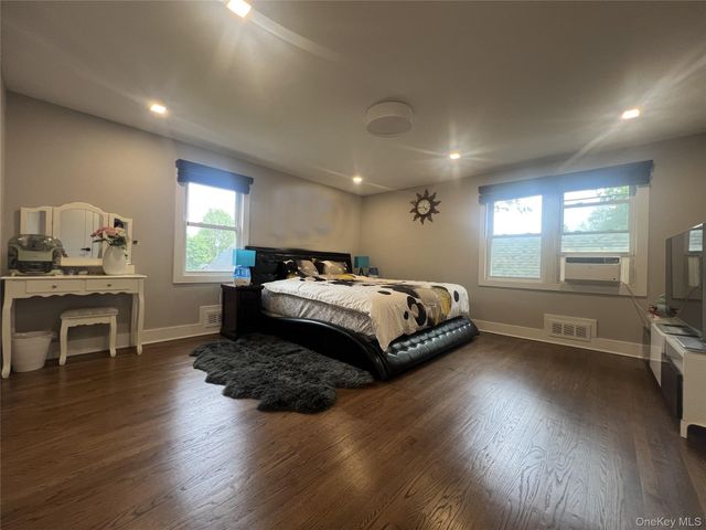 186 Wilson Avenue, Westbury, NY 11590