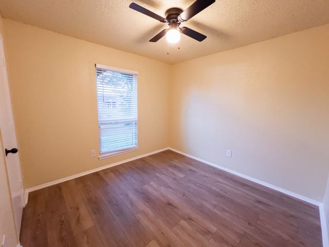 1037 Nancy Lane, Lancaster, TX 75134