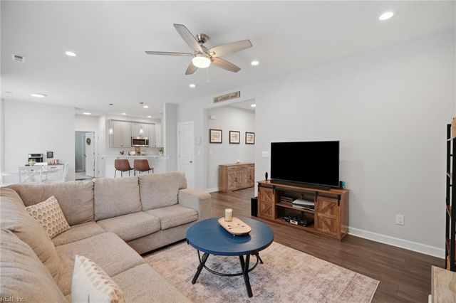 1125 Beaver Dam RD, Chesapeake, VA 23322