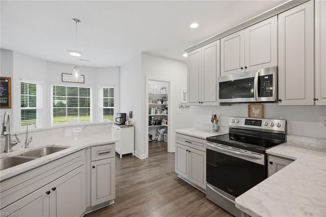 1125 Beaver Dam RD, Chesapeake, VA 23322
