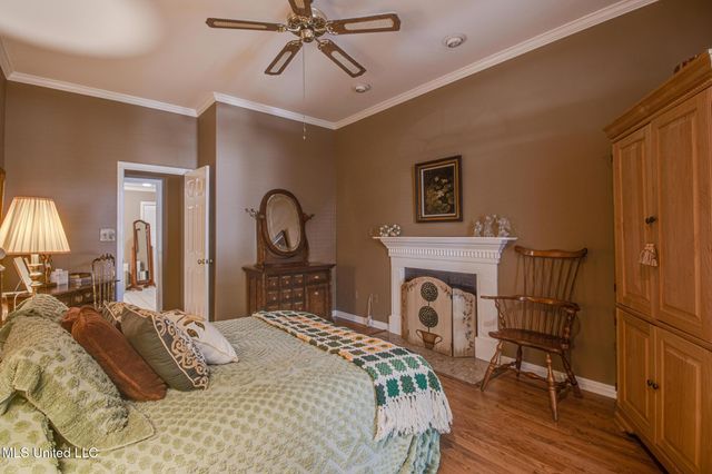 2588 Rue Palafox, Biloxi, MS 39531