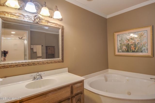 2588 Rue Palafox, Biloxi, MS 39531