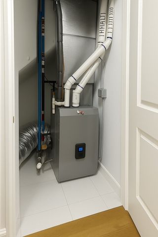 89 Prescott St C, Boston, MA 02128