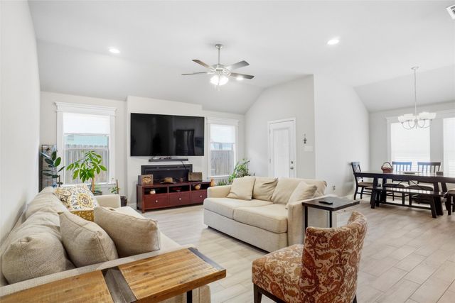 952 Sam Street, Springtown, TX 76082