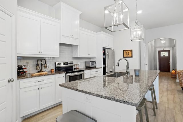 952 Sam Street, Springtown, TX 76082