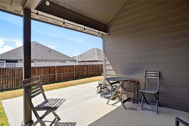 952 Sam Street, Springtown, TX 76082