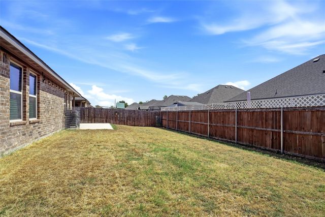 952 Sam Street, Springtown, TX 76082