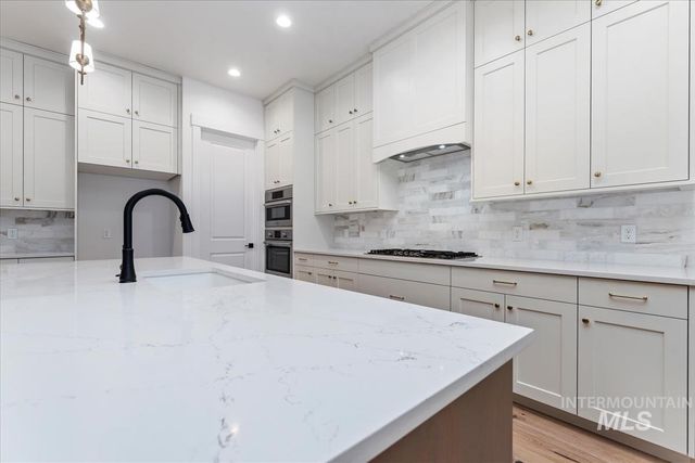 2136 N Hurtsville Ave, Kuna, ID 83634