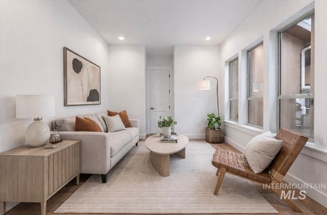 2136 N Hurtsville Ave, Kuna, ID 83634