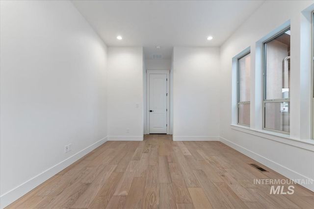 2136 N Hurtsville Ave, Kuna, ID 83634