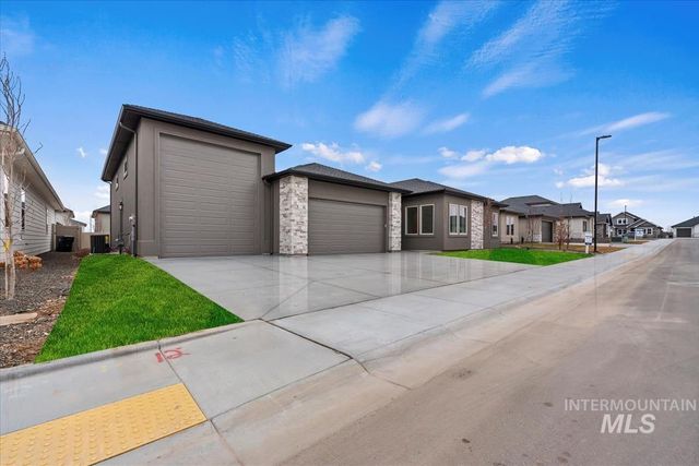 2136 N Hurtsville Ave, Kuna, ID 83634