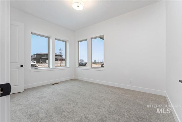 2136 N Hurtsville Ave, Kuna, ID 83634