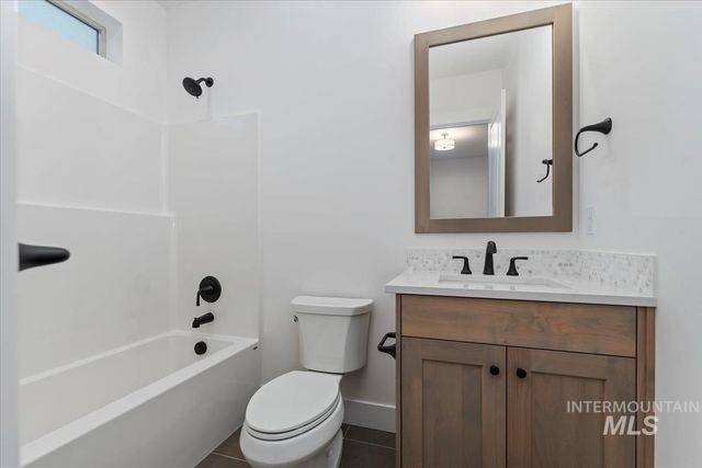 2136 N Hurtsville Ave, Kuna, ID 83634