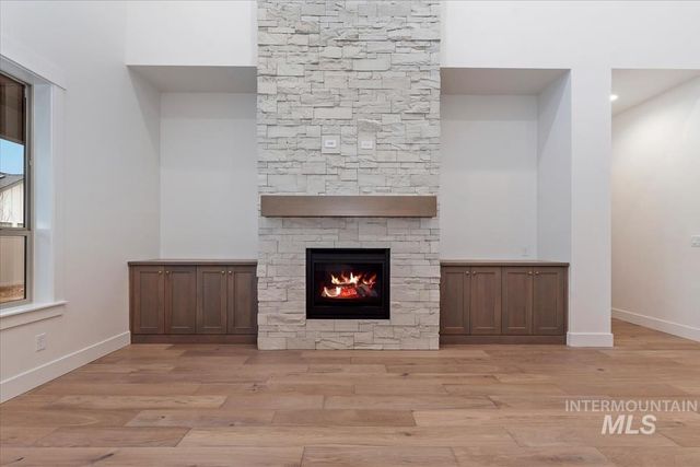 2136 N Hurtsville Ave, Kuna, ID 83634