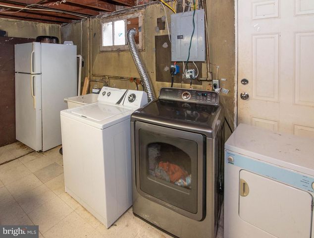 908 DARTMOUTH RD, Baltimore, MD 21212