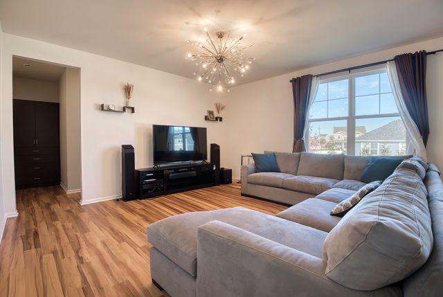 25424 W Ashton Drive, Plainfield, IL 60586