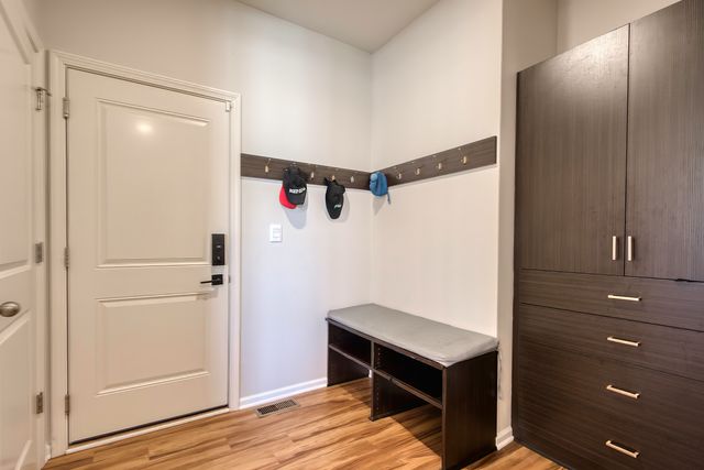 25424 W Ashton Drive, Plainfield, IL 60586