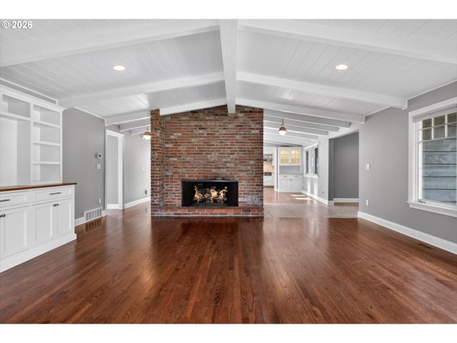 2628 GLENMORRIE Dr, Lake Oswego, OR 97034