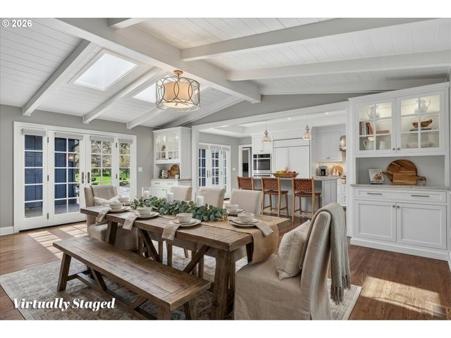 2628 GLENMORRIE Dr, Lake Oswego, OR 97034