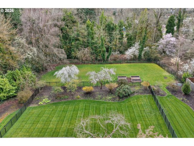 2628 GLENMORRIE Dr, Lake Oswego, OR 97034