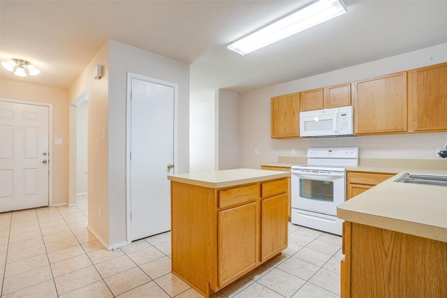 2123 Cedar Park Drive, Forney, TX 75126