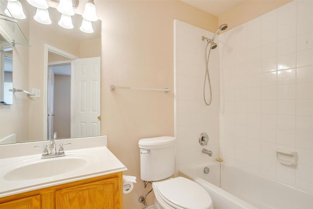 2123 Cedar Park Drive, Forney, TX 75126