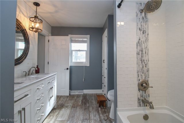 4775 Logan Arms Drive, Liberty, OH 44505