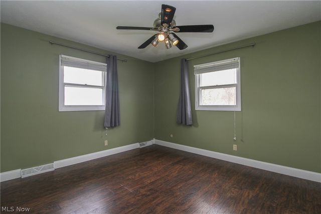 4775 Logan Arms Drive, Liberty, OH 44505