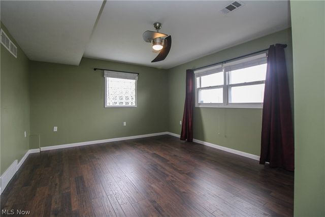 4775 Logan Arms Drive, Liberty, OH 44505